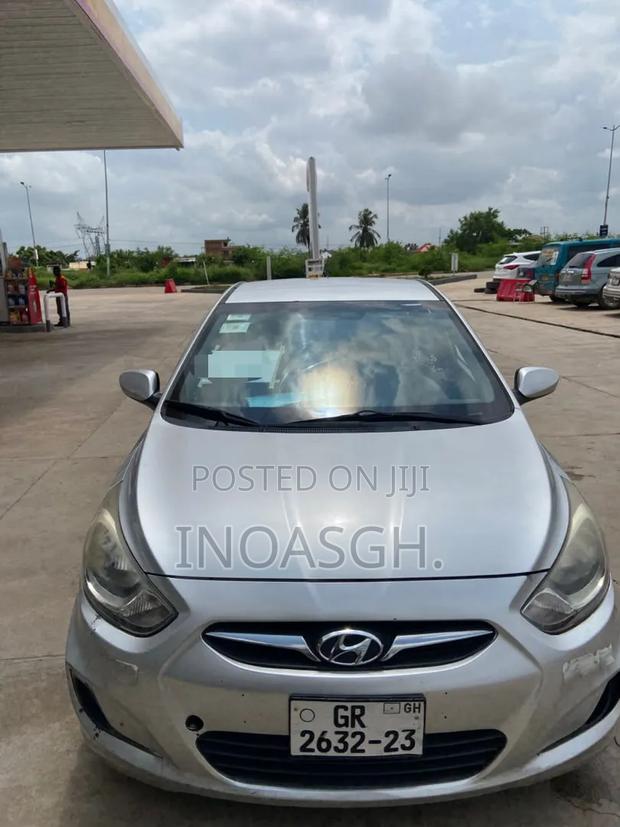 Hyundai Accent GS Automatic 2012 Silver
