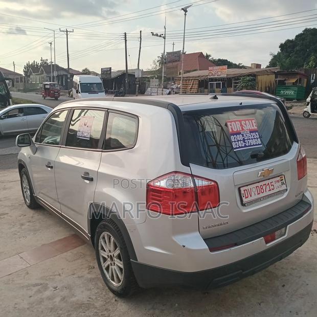 Chevrolet Orlando 2016 Silver
