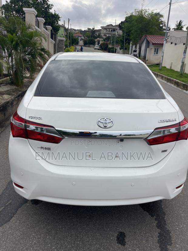 Toyota Corolla 2016 White