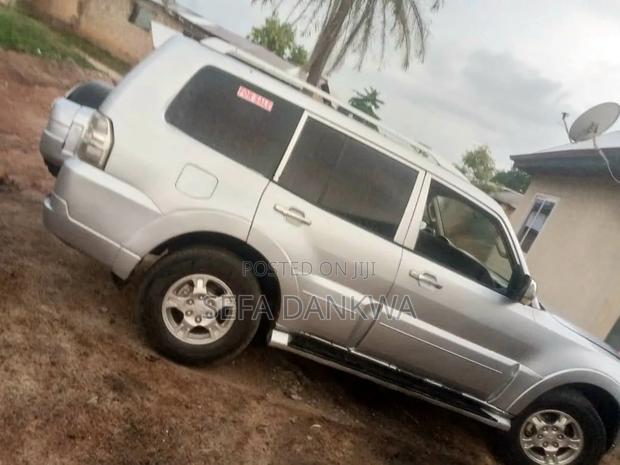 Mitsubishi Pajero Sport 2009 Silver