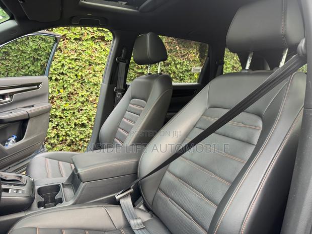 Honda CR-V 2025 Gray