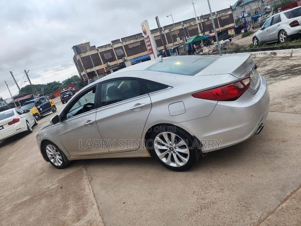 Hyundai Sonata Limited 2.0T Sedan (2.0L 4cyl 6A) 2012 Silver