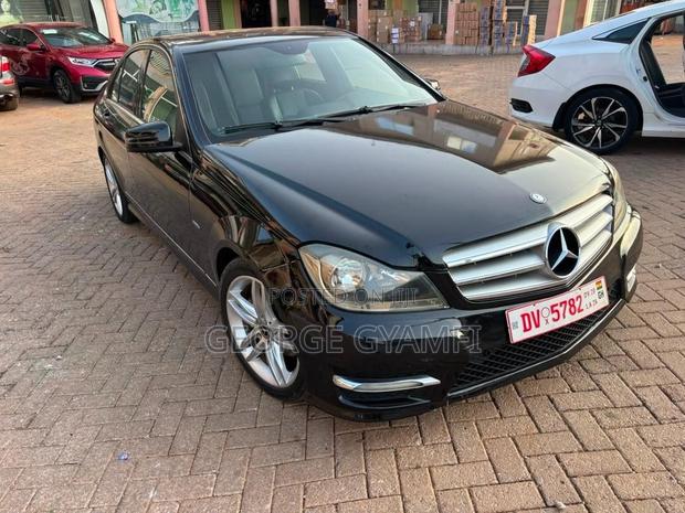 Mercedes-Benz C250 2013 Black
