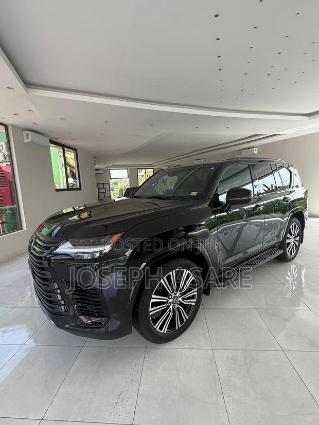 Lexus LX 600 2023