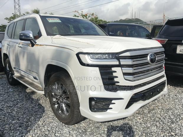 New Toyota Land Cruiser 2025 Gray