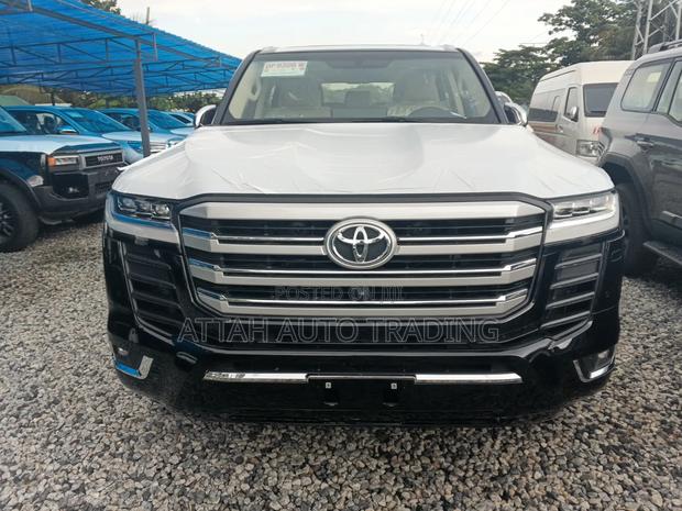 New Toyota Land Cruiser 2025 Black