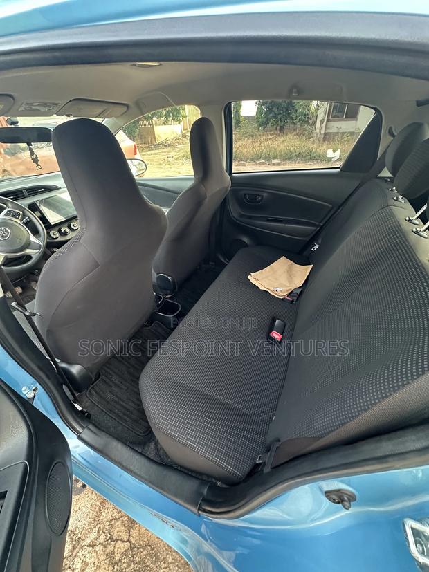 Toyota Vitz 1.3 FWD 5dr 2015