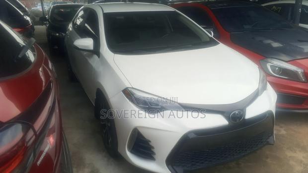 Toyota Corolla 2018 White