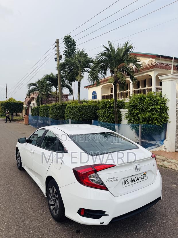 Honda Civic 2018 White