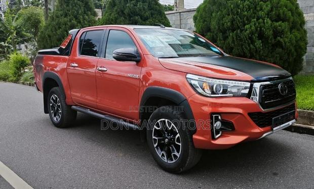 Toyota Hilux 2.5 Diesel 2020 Red