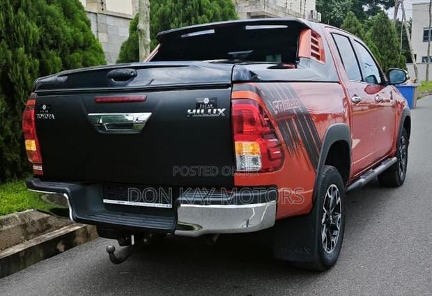 Toyota Hilux 2.5 Diesel 2020 Red