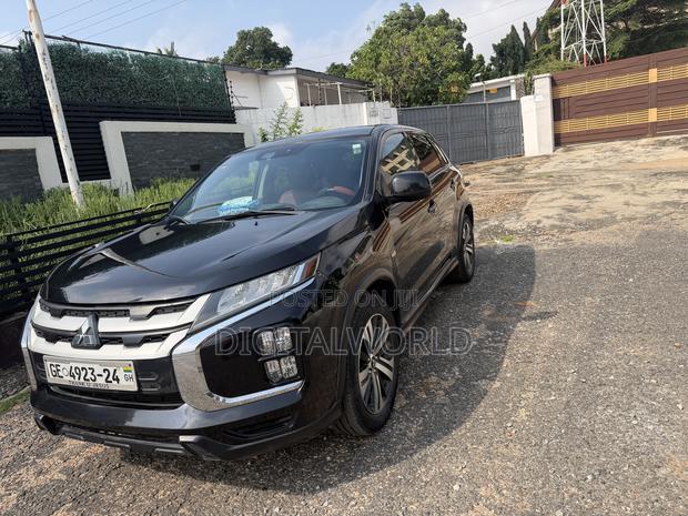 Mitsubishi Outlander 2021 Black
