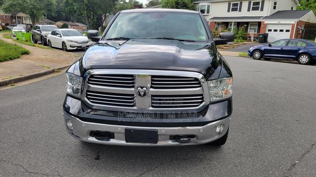 RAM 1500 2016 Black