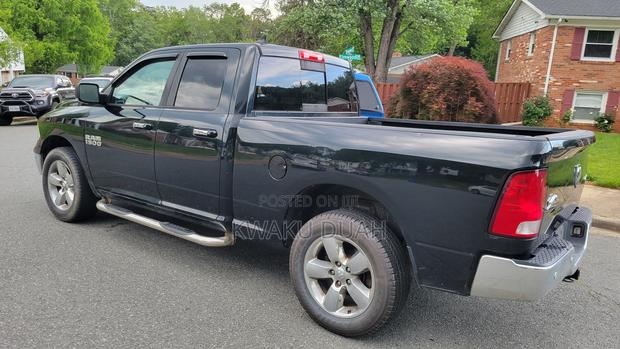 RAM 1500 2016 Black