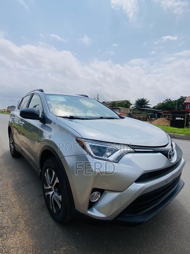 Toyota RAV4 2017 Silver