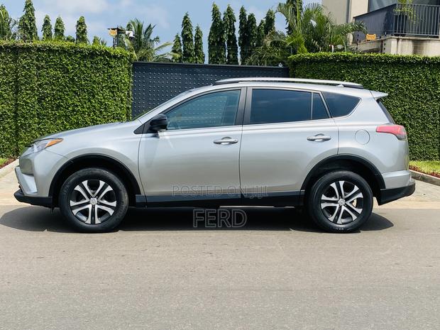 Toyota RAV4 2017 Silver