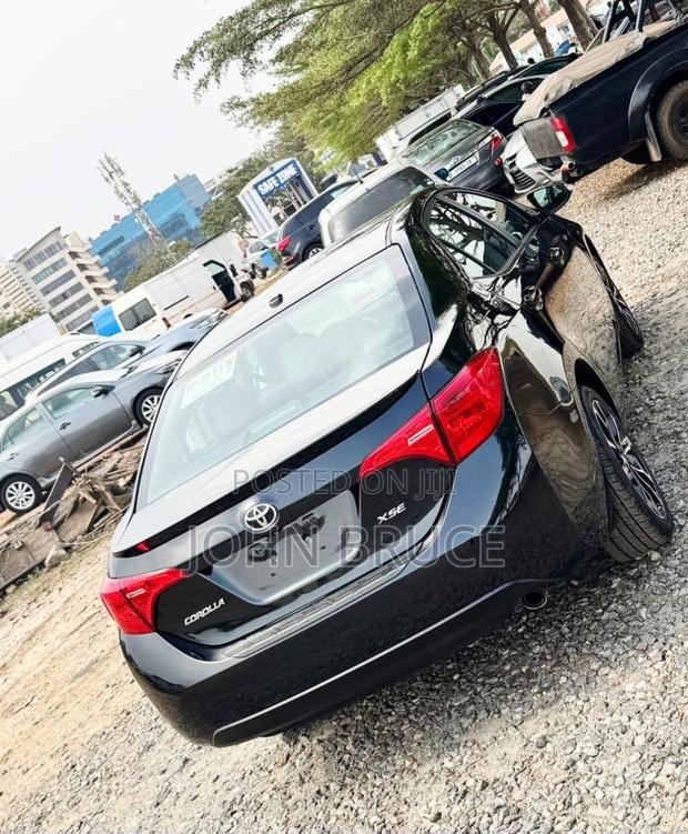 Toyota Corolla L (1.8L 4cyl 2A) 2019 Black