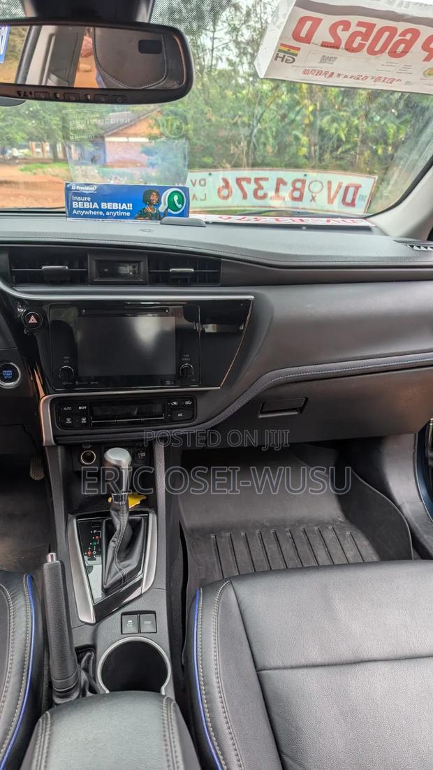 Toyota Corolla XSE (1.8L 4cyl 2A) 2019