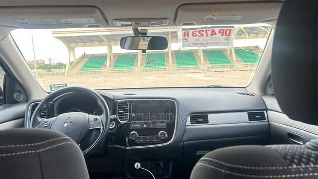 Mitsubishi Outlander SE AWC 2018 Blue