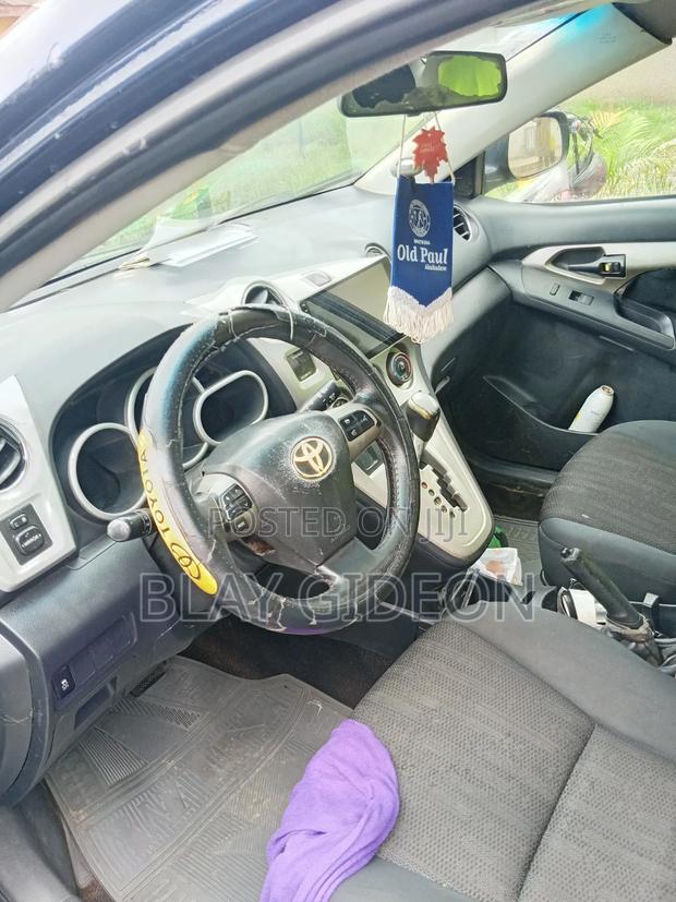 Toyota Matrix 2011 Blue