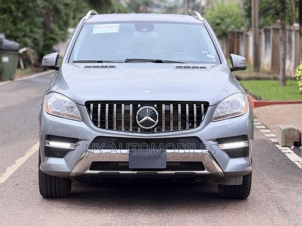 Mercedes-Benz M Class ML350 4MATIC 4dr SUV AWD (3.5L 6cyl 7A) 2015 Gray