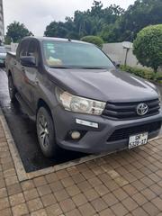 Toyota Hilux 2017 Gray for sale