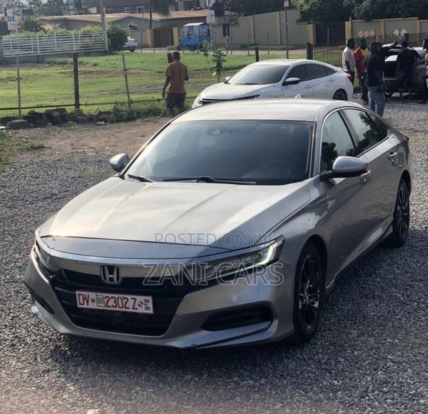 Honda Accord Sport (2.0L 4cyl Turbo 6M) 2019 Gray