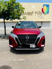 Nissan Kicks SV 2023 Red for sale