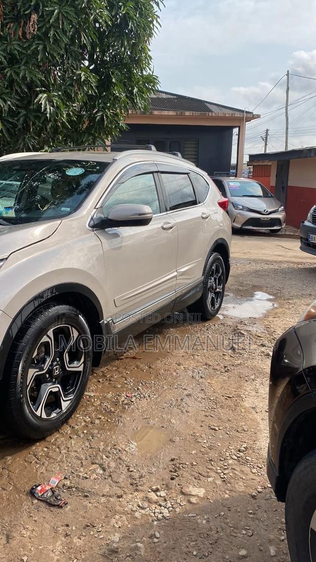 Honda CR-V Touring 4dr SUV AWD (1.5L 4cyl CVT) 2017 Gray