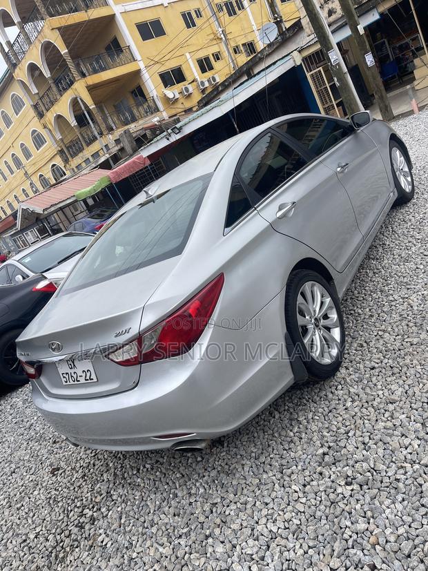 Hyundai Sonata Limited 2.0T Sedan (2.0L 4cyl 6A) 2012 Silver