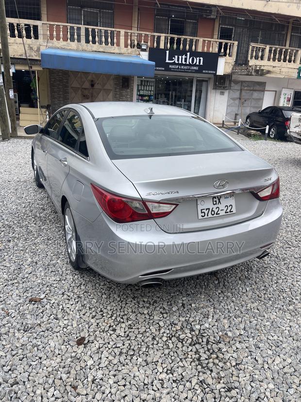 Hyundai Sonata Limited 2.0T Sedan (2.0L 4cyl 6A) 2012 Silver