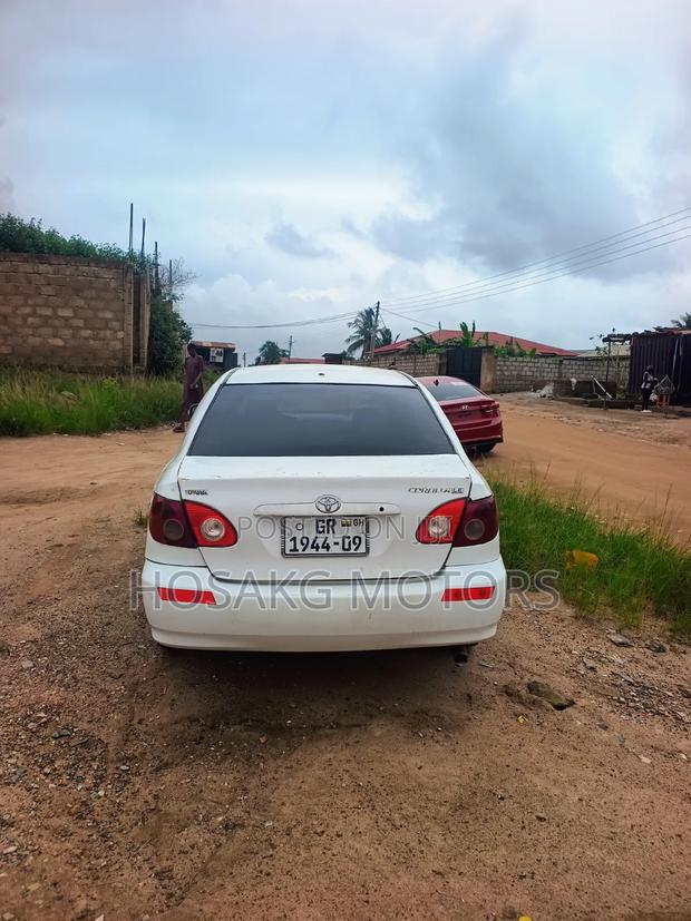 Toyota Corolla 2007 White