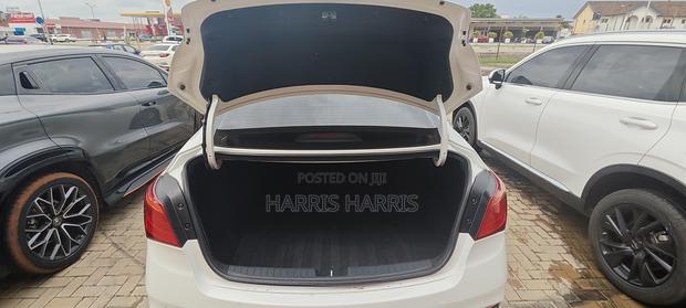 Hyundai Elantra 2019 White