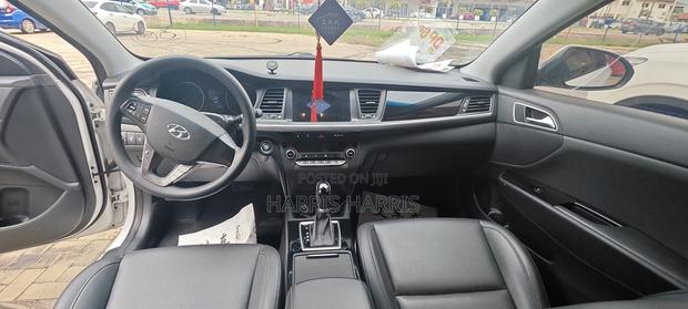 Hyundai Elantra 2019 White