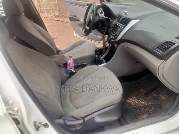 Hyundai Accent SE 2013 White