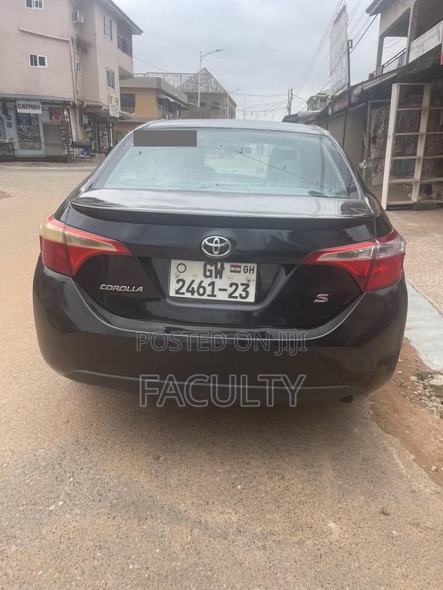 Toyota Corolla LE Premium 4dr Sedan (1.8L 4cyl CVT) 2016 Gray