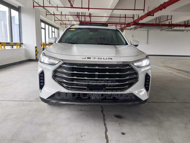 Jetour X70 Plus 1.5 7-Seater FWD 2022 White