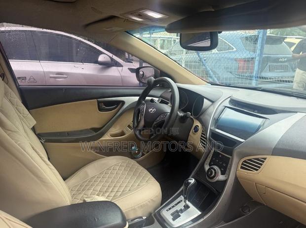 Hyundai Elantra GLS Sedan FWD (1.8L 4cyl 6A) 2013 Red