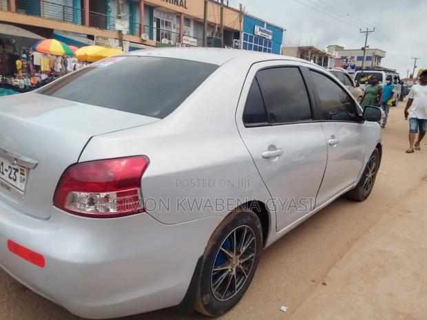 Toyota Belta 2023 Silver