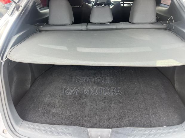 Toyota C-HR 2017 Gray