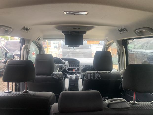 Toyota Voxy 2014 Black