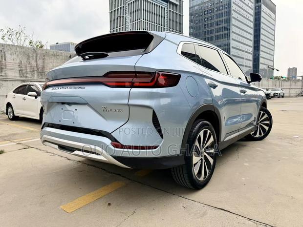 BYD Song Plus 1.5 CVT Hybrid FWD 2022 Blue