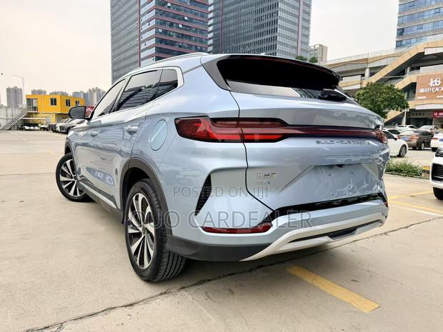 BYD Song Plus 1.5 CVT Hybrid FWD 2022 Blue
