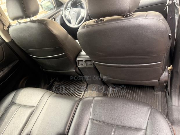 Nissan Rogue SV AWD 2016 Black