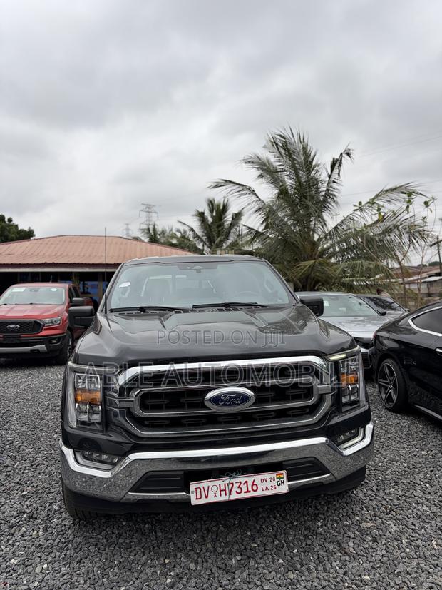 Ford F-150 XLT 2023 Black