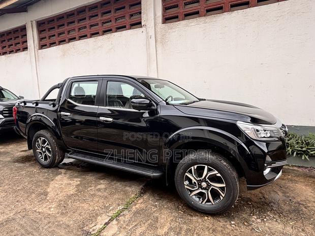 New Dongfeng Rich 7 2025 Black