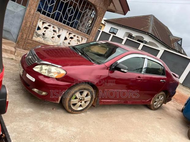 Toyota Corolla 2007 Red