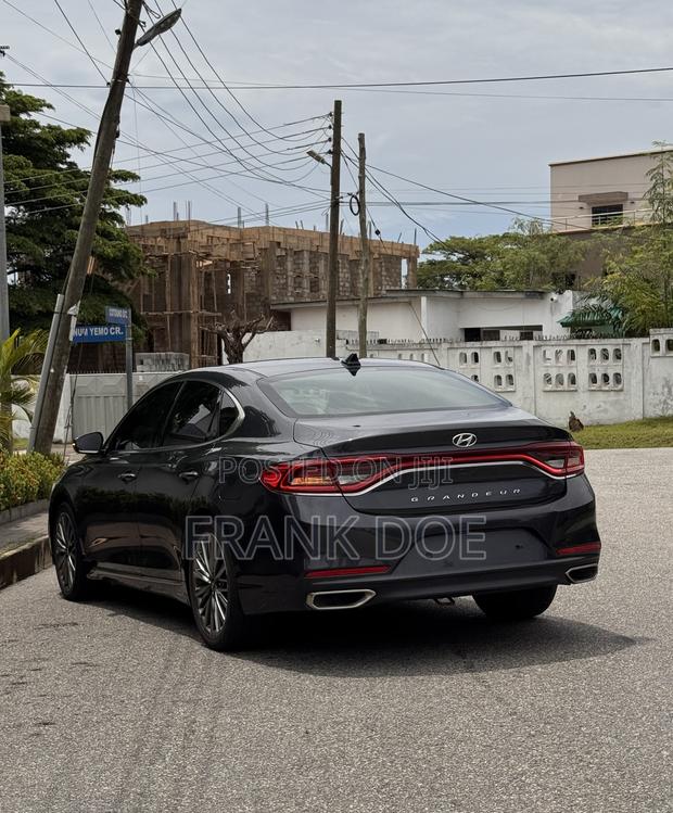 Hyundai Grandeur 2017 Gray