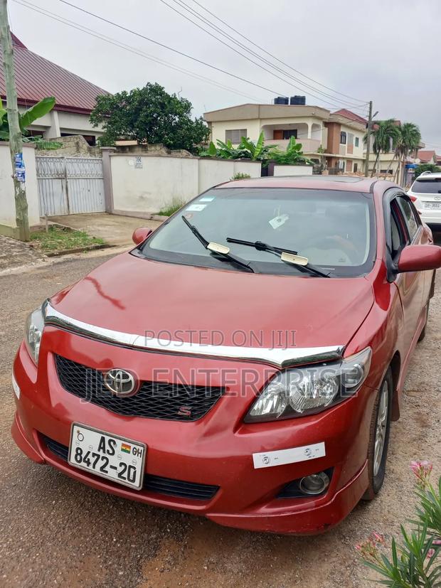 Toyota Corolla 2010 Red