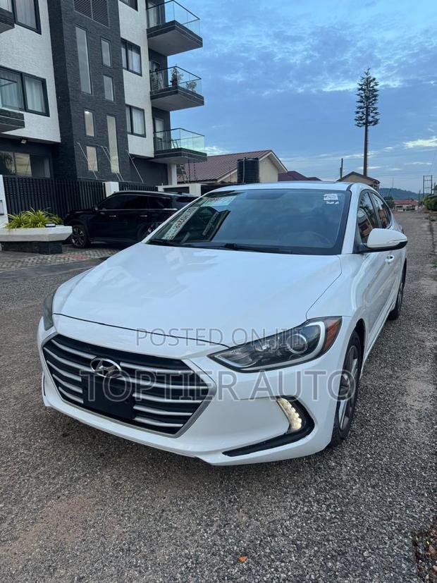 Hyundai Elantra Limited 2018 White